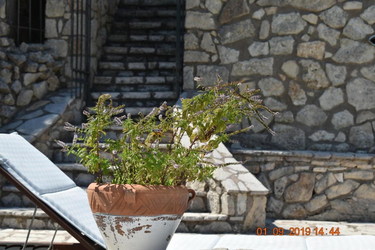 Estate Dafnopanagia Villa Magda Asprogerakata Extérieur photo